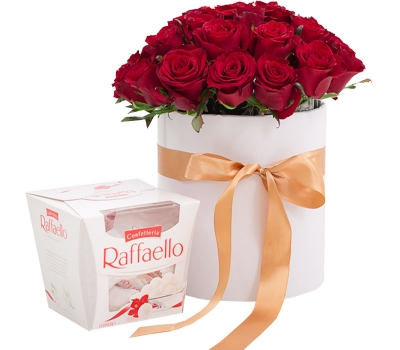 17 роз в коробочке + Raffaello